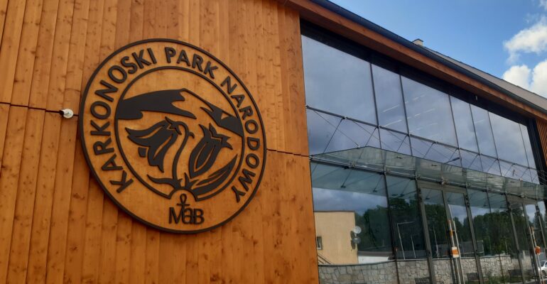 Pałac u stóp klimatycznych Karkonoszy