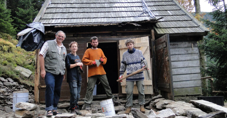 Chatki i schroniska turystyczne w Karkonoszach
