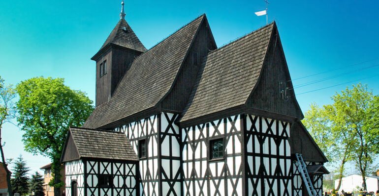 Konstrukcje szachulcowe – kunszt drewnianej architektury